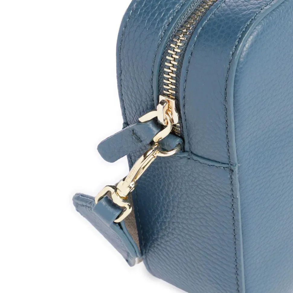Borsa Donna a Tracolla COCCINELLE Linea Tebe Colore Deep Blue - E5MN555M301