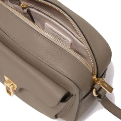 Borsa Donna a Tracolla COCCINELLE in Pelle Warm Taupe linea Beat Soft Misura Media