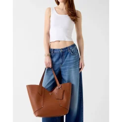 Borsa Donna Shopper a Spalla GUESS Linea Darcy Colore Cognac